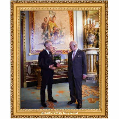 Picture Frame Gold 8 by 10, Ornate Photo Frame, MIEVU